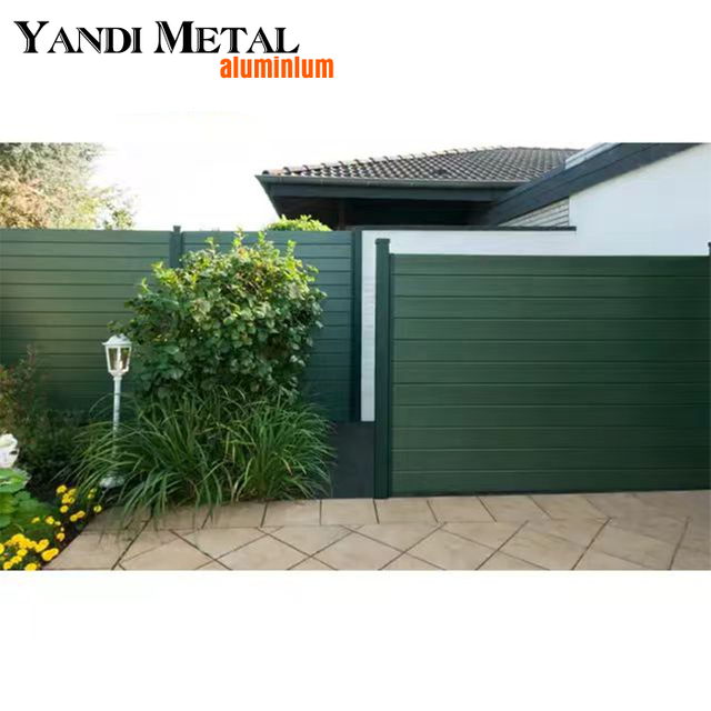 Heißer Verkauf schwarzer Aluminiumzaun Wohnsicherheitszaun Zaun Garten WPC-Aluminiumzaunpaneel