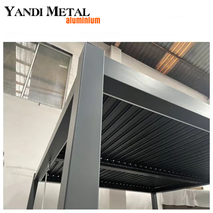 Einziehbares elektrisches Aluminium-Lamellendach, wasserdichte, dimmbare Beleuchtung, luxuriöses bioklimatisches Pergola-System