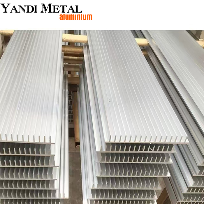 Lieferant von Aluminium-Strangpressprofilen, kreisförmiger Aluminium-Kühlkörper / Aluminiumgehäuse-Kühlkörper