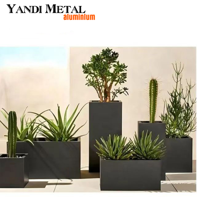 Pulverlack Garten Kleiner Baum Aluminium-Blumentopf Kundenspezifische dekorative Aluminium-Blumentopfbox für den Außenbereich