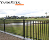 Maßgeschneiderter Pool-Sichtschutz. Robuster Gartenzaun aus Metall und Aluminium