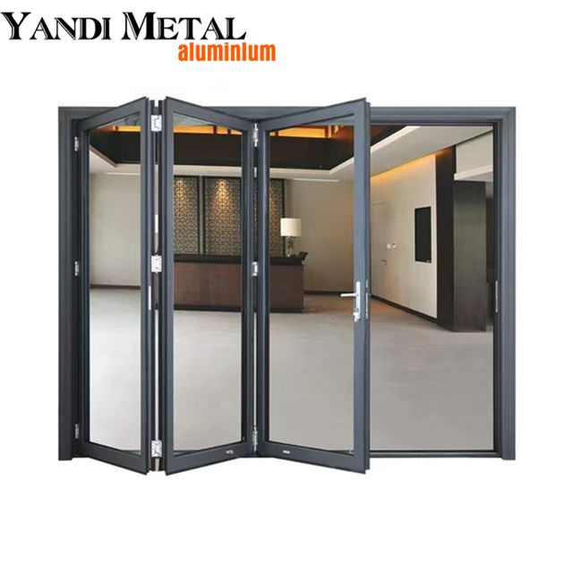 Balkon-Aluminium-Schiebetür. Glas-Aluminium-Tür. Eingangs-Falttür. Aluminium-Terrassenfaltung mit Gaze-Netz