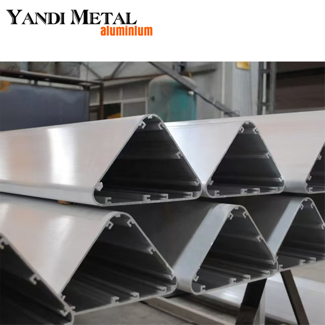 Kundenspezifische Aluminium-Strangpressformen für CNC-Ladesäulen mit Aluminiumgehäuse