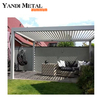 Moderner Aluminium-Pavillon mit verstellbaren Fensterläden. Aluminium-Pavillon für den Außenbereich, wasserdicht
