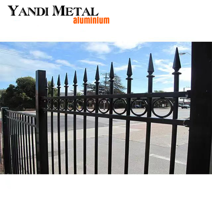 Privatsphäre Gartenzaun Aluminium-Metalllatten verzierter Stahlzaun Schmiedeeiserne Zaunelemente